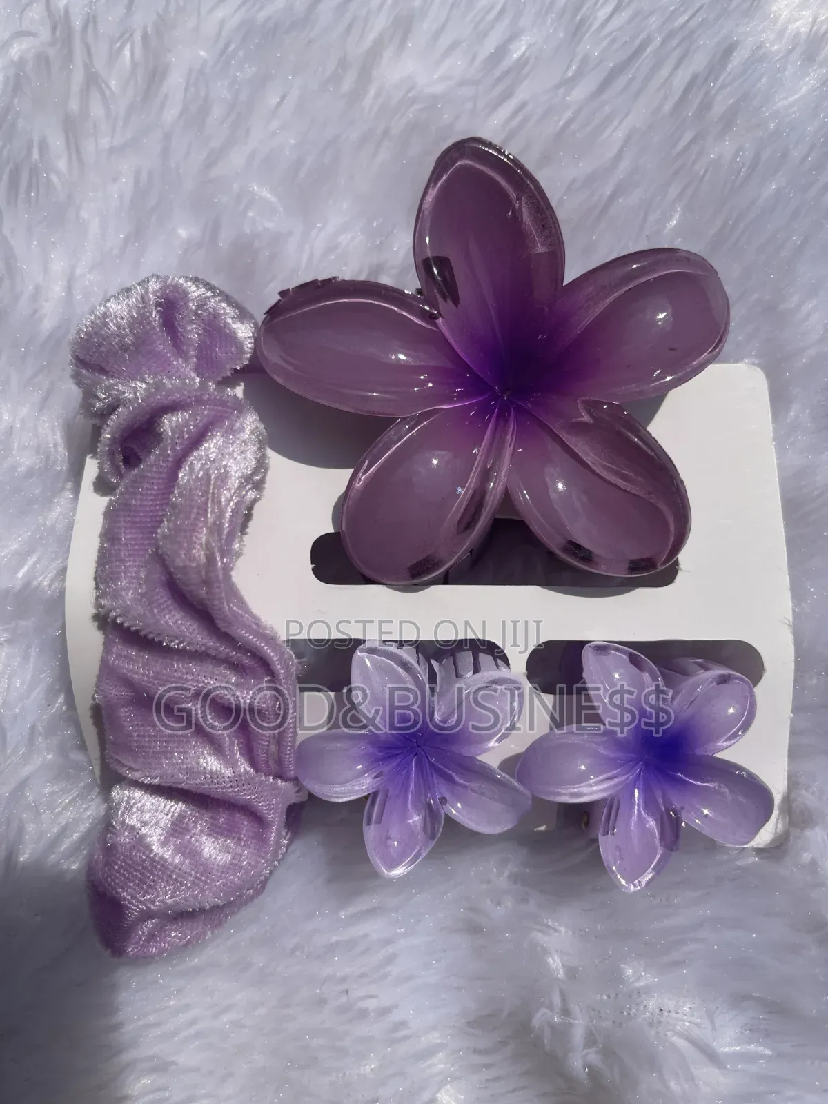 4 in 1 Floral Claw Clips and Scrunchie