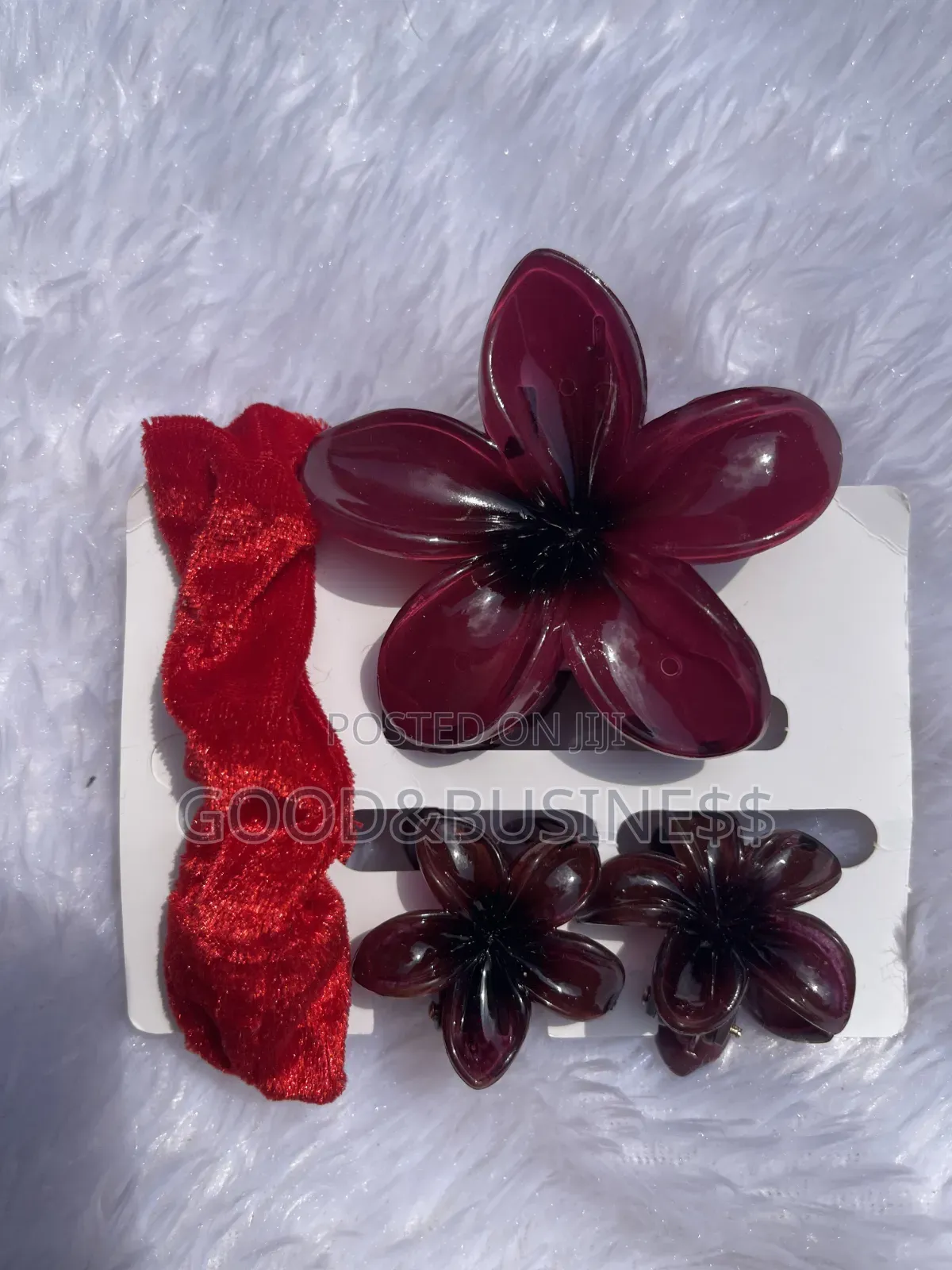 4 in 1 Floral Claw Clips and Scrunchie