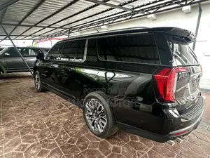 GMC Yukon 2023 Black