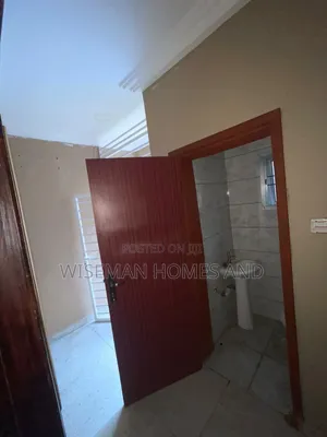 2bdrm Apartment in United Estate, Sangotedo for rent