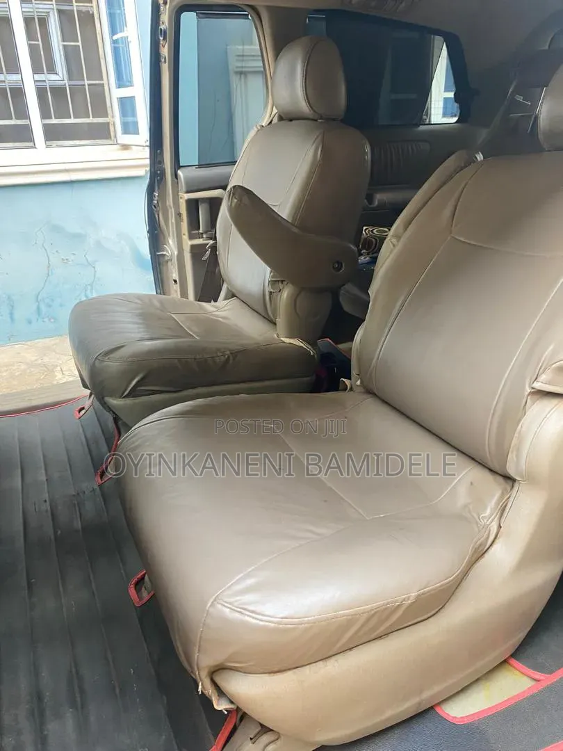 Toyota Sienna 2007 Gold
