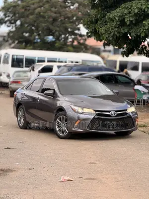 Toyota Camry SE 4dr Sedan (2.5L 4cyl 6A) 2015 Gray