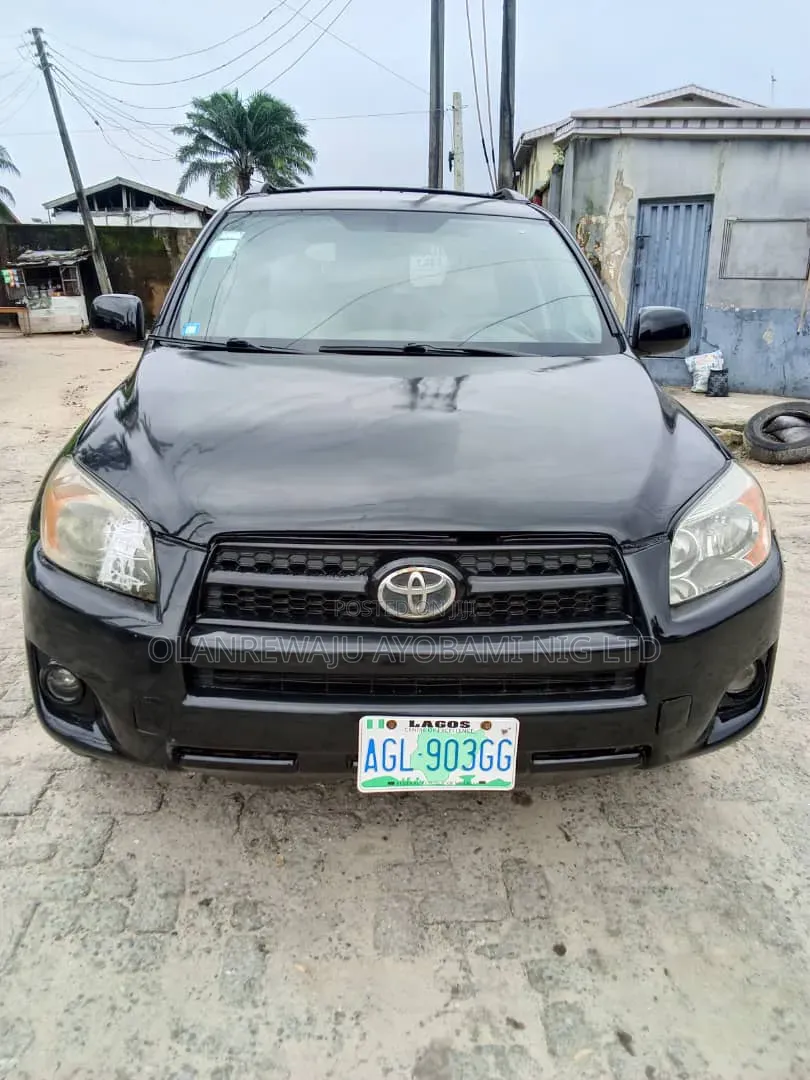 Toyota RAV4 2010 Black