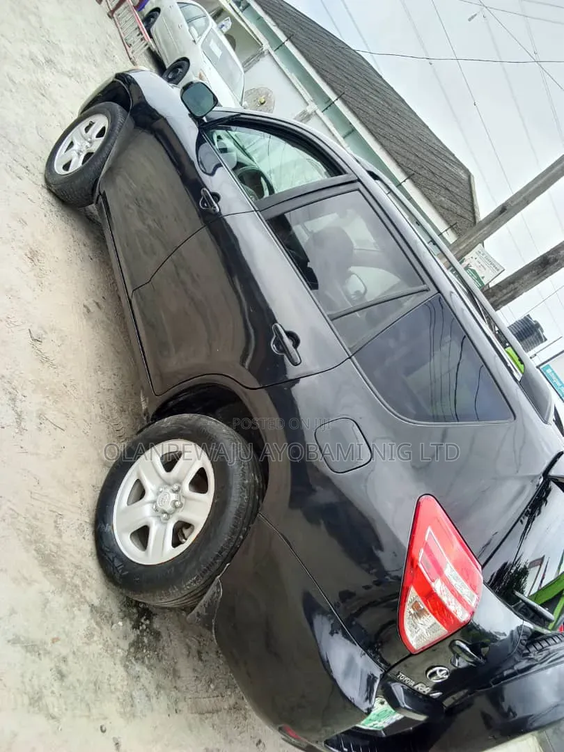 Toyota RAV4 2010 Black