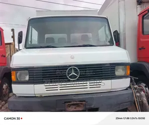 Mercedes 609 Cover Body Long Chassis 6 Tires and 6 Boat