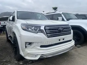 Toyota Land Cruiser Prado 2.7 2023 White