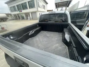 Toyota Tacoma 2022 Gray