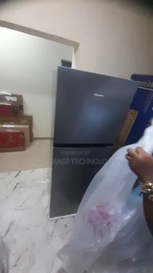Quiet Efficient Cooling: Hisense REF306DR Fridge - New