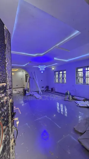 6bdrm Duplex in Okebadan Estate, Akobo for rent
