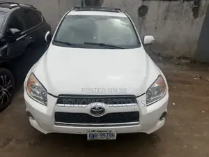 Toyota RAV4 3.5 Limited 2010 White