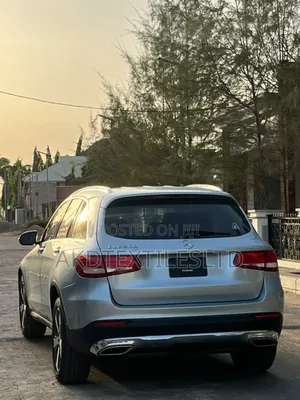 Mercedes-Benz GLC-Class 2016 Blue