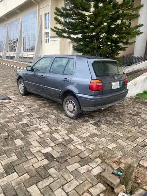 Volkswagen Golf 2004 Blue