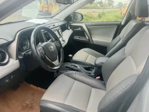 Toyota RAV4 2015 Silver