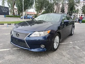 Lexus ES 2014 Blue
