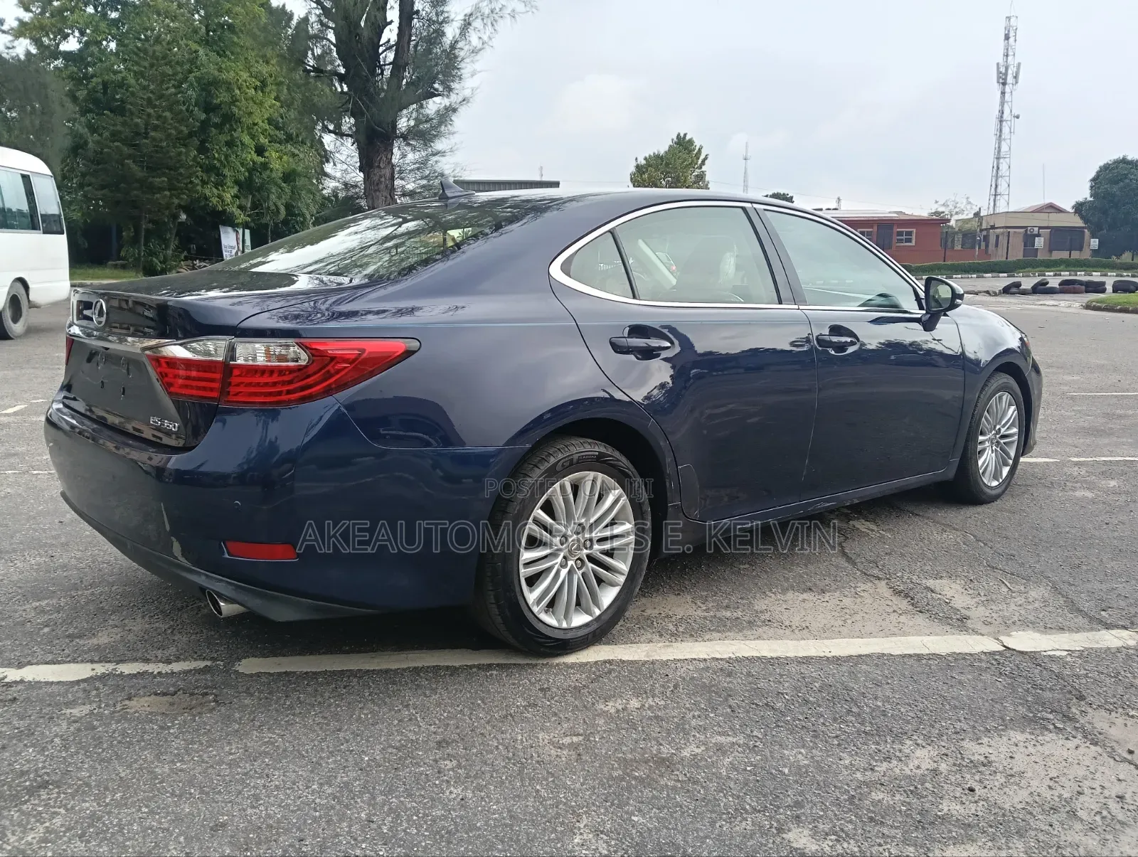 Lexus ES 2014 Blue