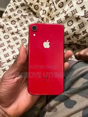 Apple iPhone XR 64 GB Red