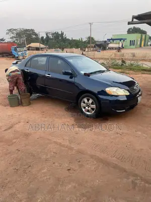 Toyota Corolla LE 2005 Blue