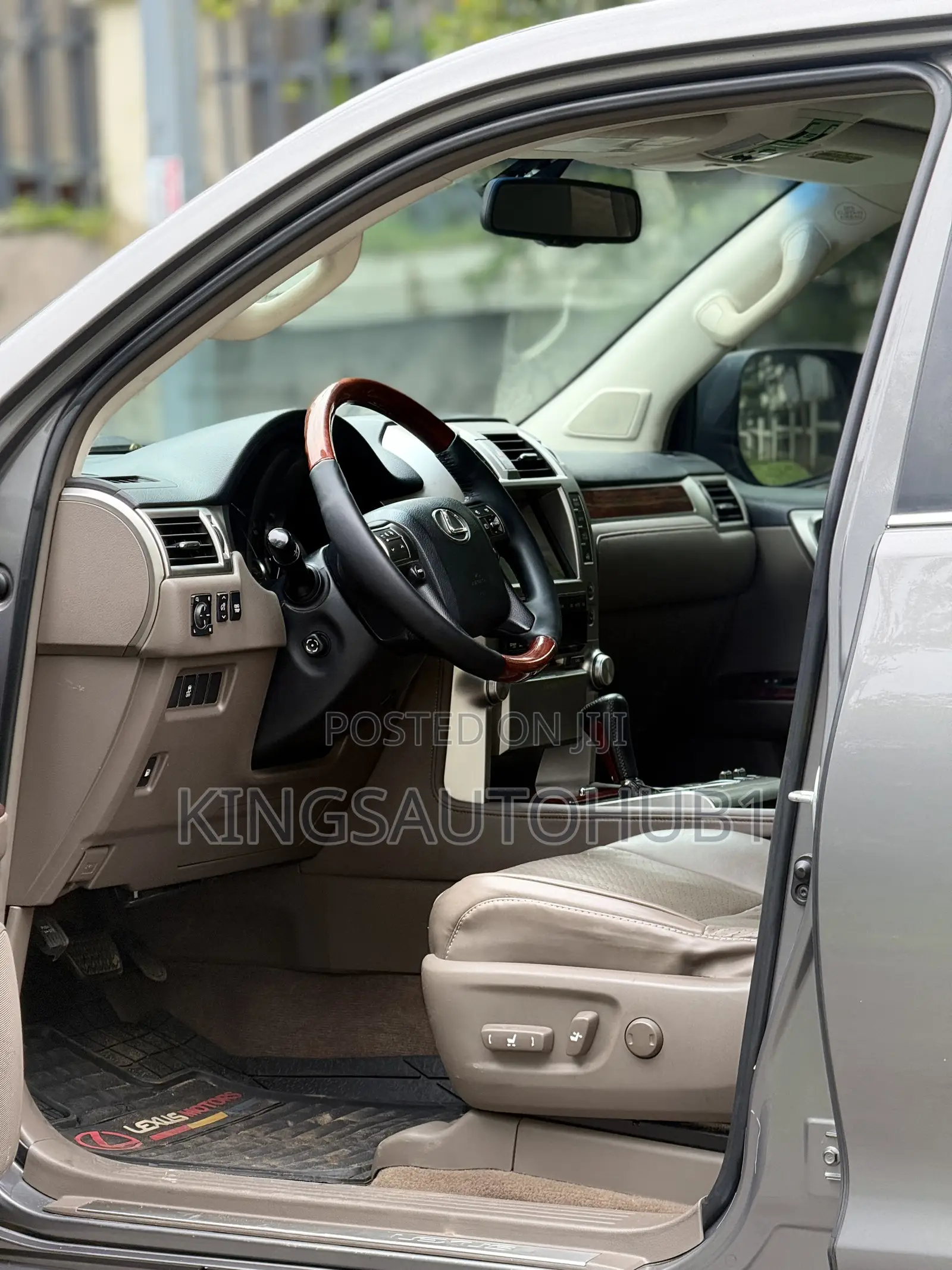 Lexus GX 460 2011 Gray