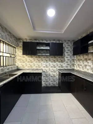 4bdrm Duplex in Okebadan Estate, Akobo for rent