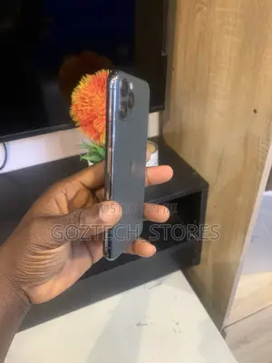 Apple iPhone 11 Pro 64 GB Gray
