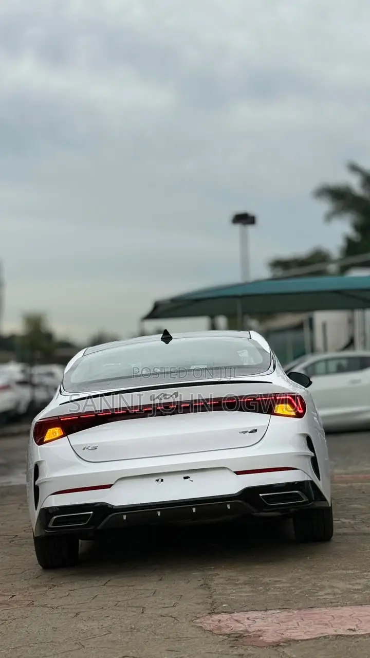 Kia K5 2.0 Hybrid 2021 White