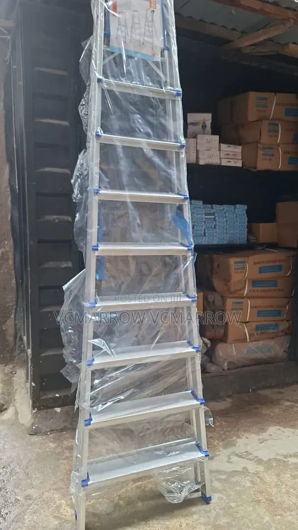 8 Step Aluminum Ladder