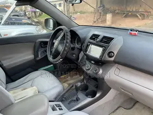Toyota RAV4 2011 Gray
