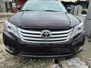 Toyota Avalon Base Seban FWD (3.5L 6cyl 6A) 2011 Brown