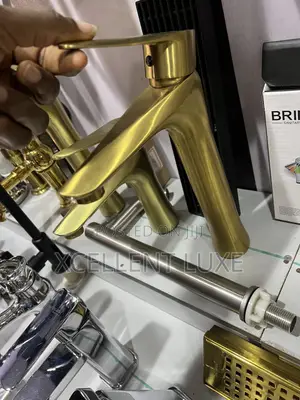 Matt Gold Basin Mixer Tap. (England Standard)