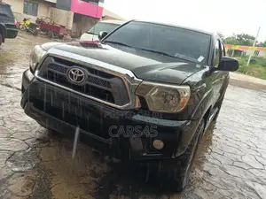 Toyota Tacoma 2014 Black