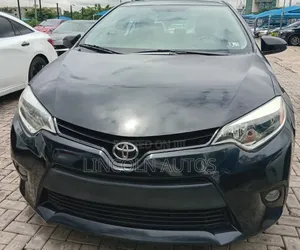 Toyota Corolla LE Premium 4dr Sedan (1.8L 4cyl CVT) 2016 Matt Black