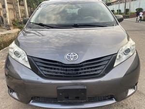 Toyota Sienna 2014 Gray