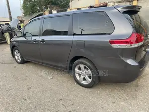 Toyota Sienna 2014 Gray