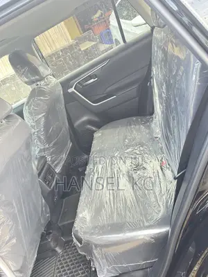 Toyota RAV4 XLE 2022 Black