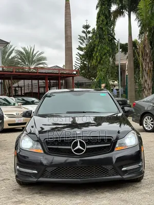Mercedes-Benz C350 2013 Black