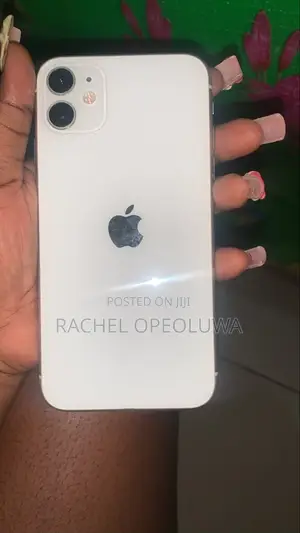 Apple iPhone 11 64 GB White