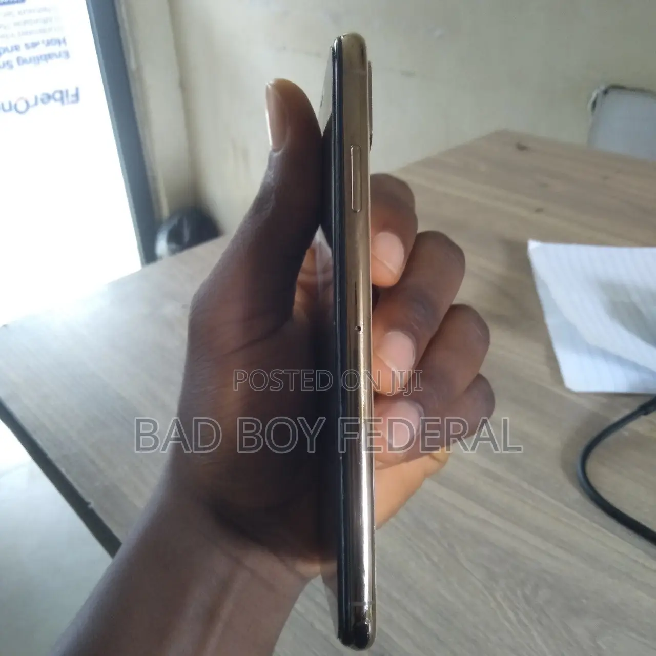 Apple iPhone XS Max 64 GB Gold