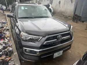 Toyota 4-Runner Limited 4dr SUV 4WD (4.0L 6cyl 5A) 2015 Gray