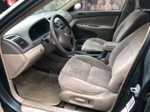 Toyota Camry LE 4dr Sedan (2.4L 4cyl 4A) 2004 Green