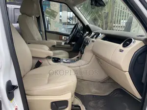 Land Rover Lr4 Base 4x4 2016 White