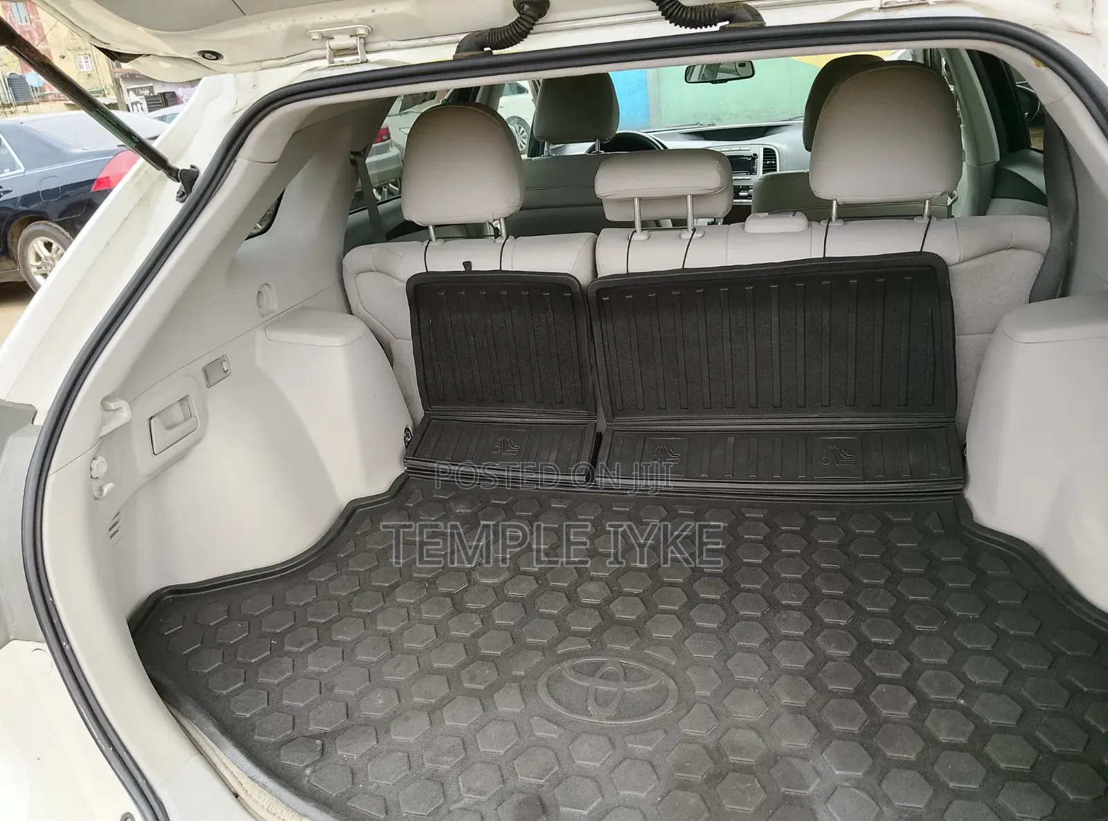 Toyota Venza 2012 White