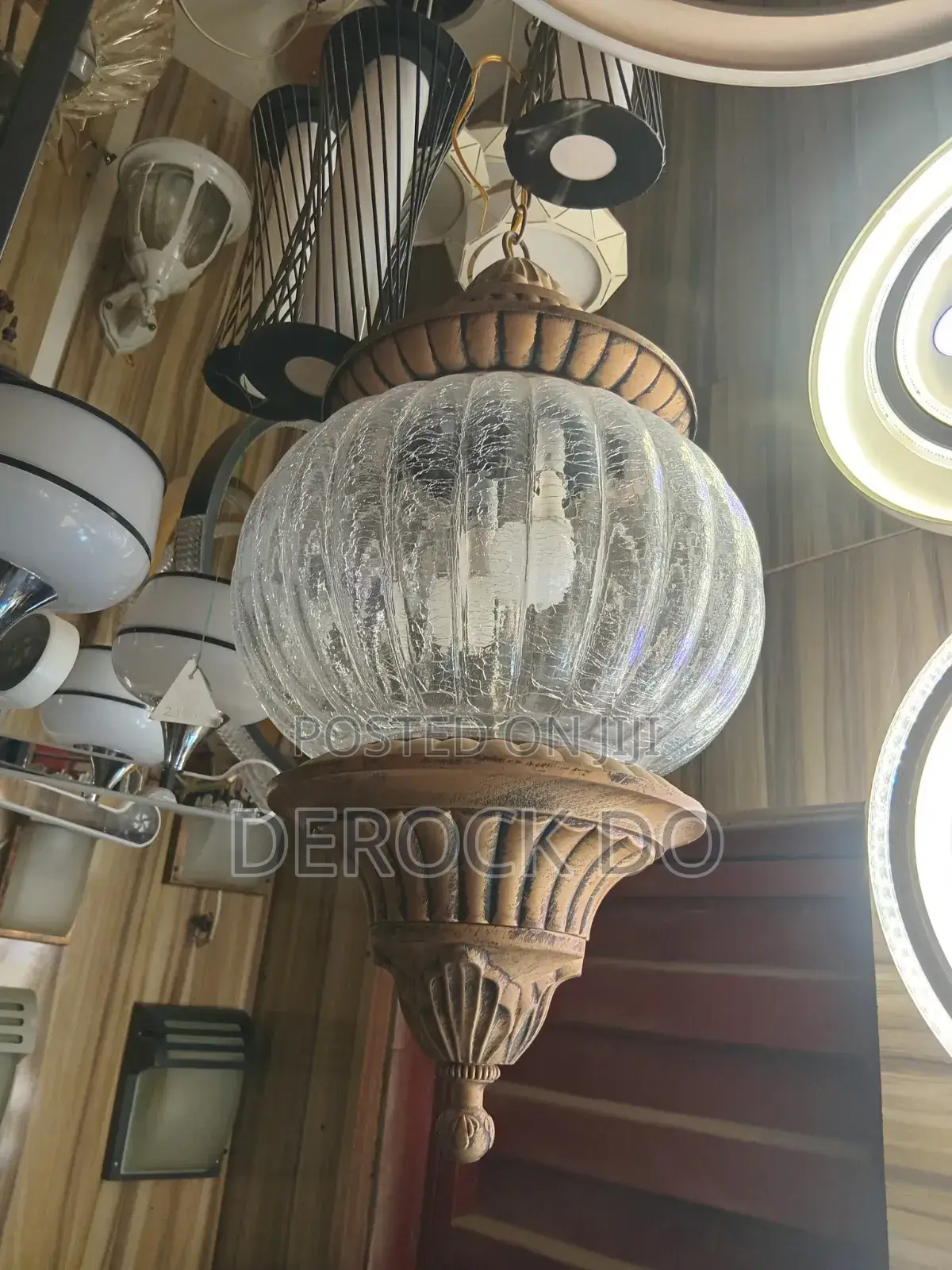 By 600 Pendant Light