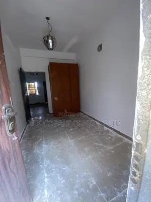 1bdrm Block of Flats in 5Th Avenue, Gwarinpa for rent