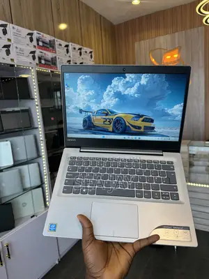 Laptop Lenovo 4GB Intel Pentium SSD 128GB