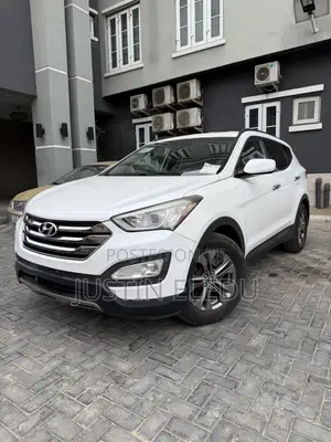 Hyundai Santa Fe 2015 White
