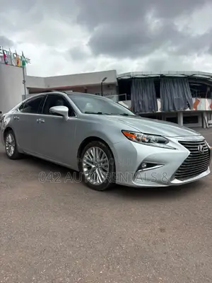 Lexus ES 2016 Silver