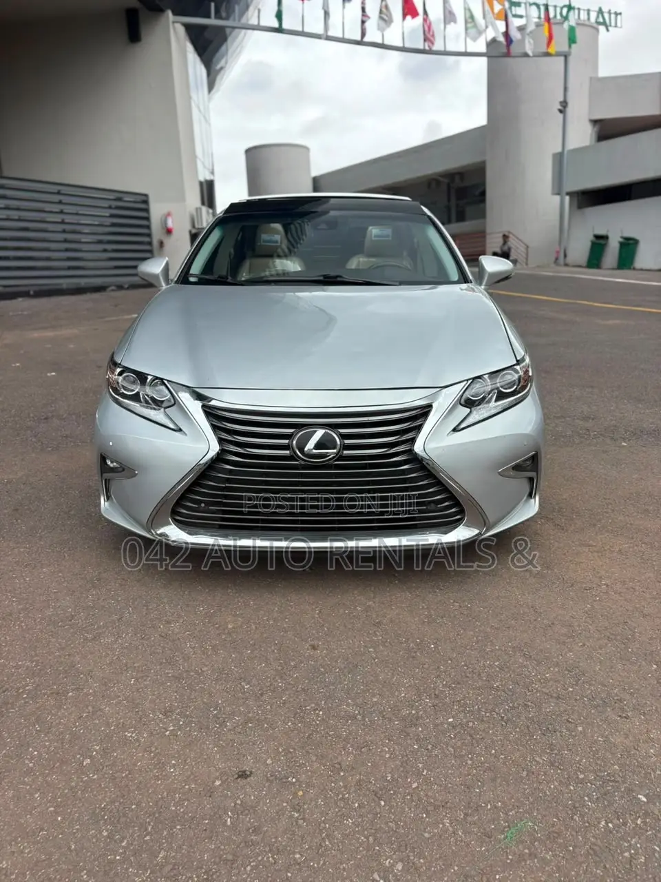 Lexus ES 2016 Silver