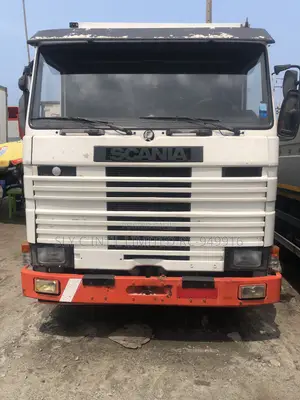 Tokunbo Scania 113 Cargo Truck 2004 White