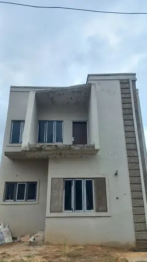 3bdrm Duplex in Kiami for sale