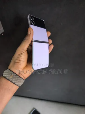 Samsung Galaxy Z Flip4 256 GB Purple